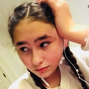 Meet your Posher, Elle